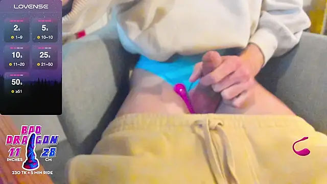 Snapshot of sexy_in_the_dark chatting on 8, 2, 2025 sexy in the dark online show from 8, 2, 2025