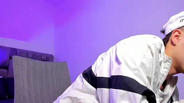 Snapshot of MarcusCollinss_ chatting on 17, 12, 2024 MarcusCollinss online show from 17, 12, 2024