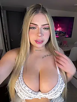 Snapshot of MiaWhitePink_ chatting on 28, 2, 2026 MiaWhitePink online show from 28, 2, 2026