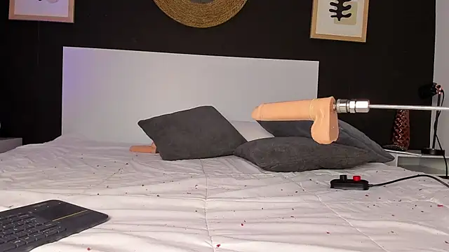 VioletPaket online show from 20, 12, 2024