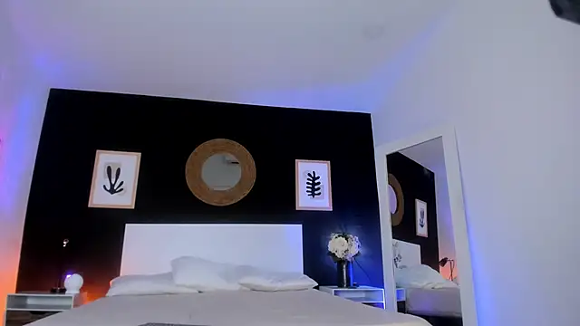 VioletPaket online show from 18, 10, 2025