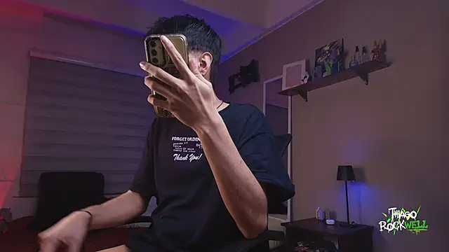 thiago rockwelll online show from 24, 2, 2025