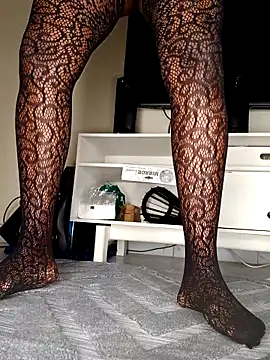 Lucyy1 online show from 2, 10, 2025