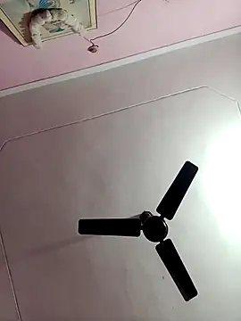 Snapshot of SHUBHI880 chatting on 15, 11, 2025 SHUBHI880 online show from 15, 11, 2025