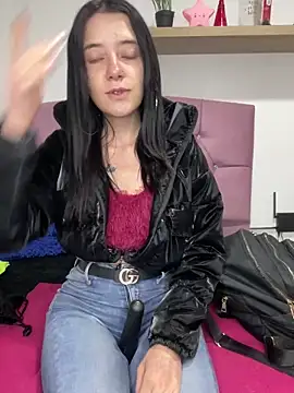 Isabella 21x online show from 10, 3, 2025