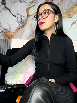 Isabella 21x online show from 3, 10, 2025