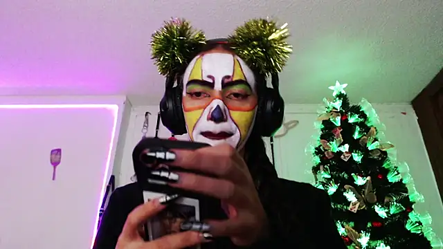 Eloise-brown online show from 28, 12, 2024