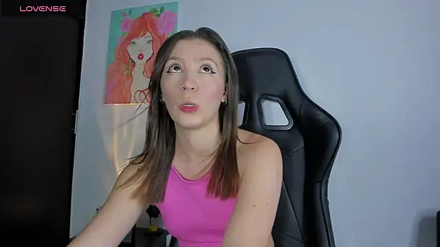 Snapshot of roxanne_jones1 chatting on 17, 7, 2026 roxanne jones1 online show from 17, 7, 2026