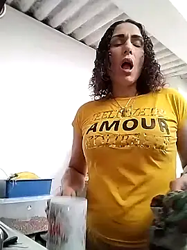 Snapshot of Corina_hot chatting on 4, 12, 2024 Corina hot online show from 4, 12, 2024