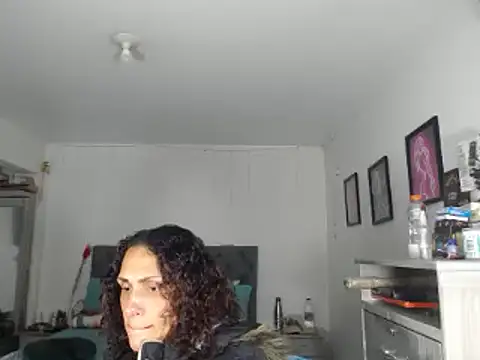 Snapshot of Corina_hot chatting on 4, 1, 2025 Corina hot online show from 4, 1, 2025