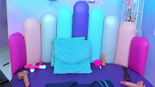 Snapshot of LYA_SWEETX chatting on 20, 2, 2025 LYA SWEETX online show from 20, 2, 2025