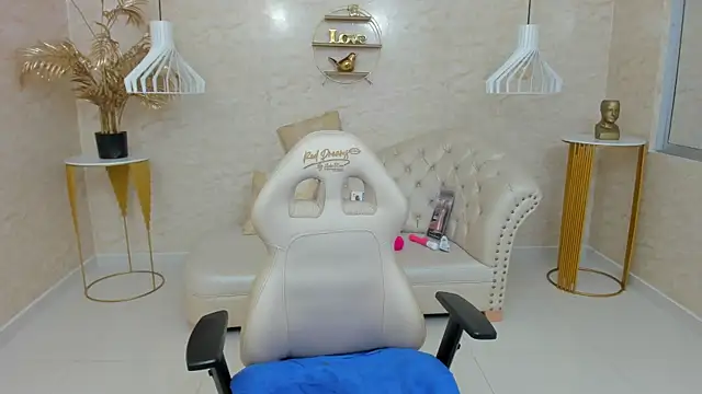 Snapshot of LYA_SWEETX chatting on 7, 3, 2025 LYA SWEETX online show from 7, 3, 2025