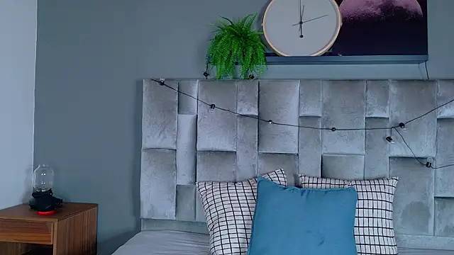 AmyPalmmer online show from 7, 1, 2026