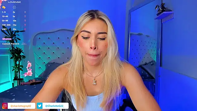 Snapshot of charlotte__grey chatting on 28, 2, 2025 charlotte grey online show from 28, 2, 2025