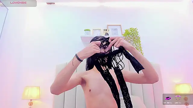 Mia thompson 19 online show from 25, 9, 2025