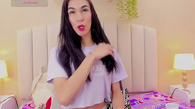 Mia thompson 19 online show from 31, 1, 2026