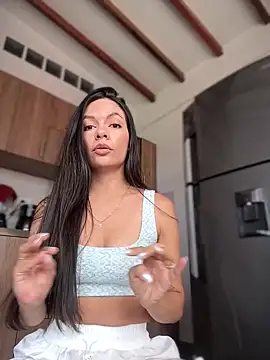 Snapshot of Sammantha_Grey chatting on 3, 3, 2025 Sammantha Grey online show from 3, 3, 2025