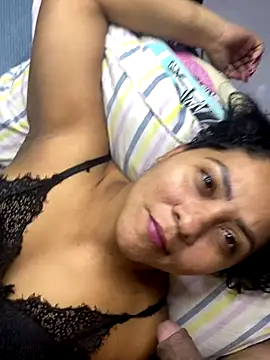 Snapshot of mayemarc chatting on 12, 9, 2025 mayemarc online show from 12, 9, 2025