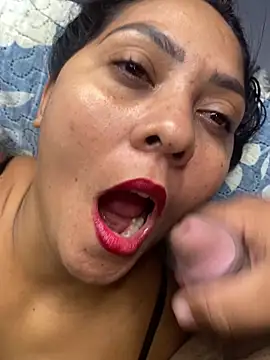 Snapshot of mayemarc chatting on 19, 12, 2025 mayemarc online show from 19, 12, 2025