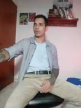 Snapshot of chero_95 chatting on 25, 11, 2025 chero 95 online show from 25, 11, 2025