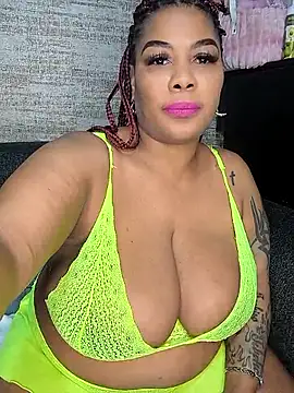 Snapshot of ExclusiveLeexx chatting on 24, 5, 2026 ExclusiveLeexx online show from 24, 5, 2026