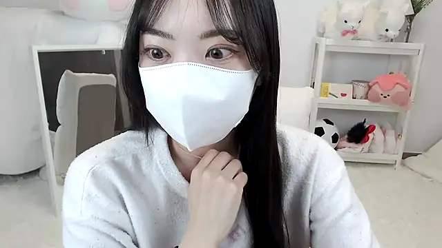 Snapshot of momo_room chatting on 1, 5, 2026 momo room online show from 1, 5, 2026