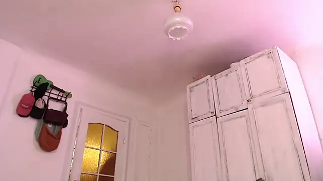 Mayrumey online show from 4, 3, 2025