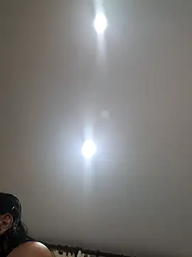 viollett 28 online show from 29, 1, 2025