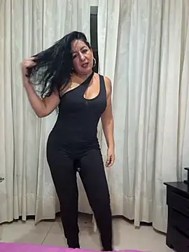 viollett 28 online show from 25, 2, 2025