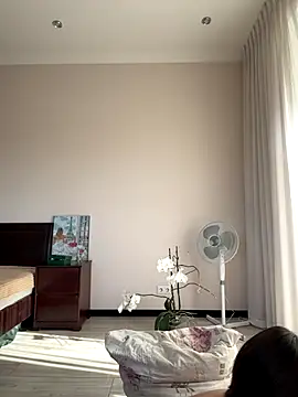 Hott Lolla online show from 14, 9, 2025