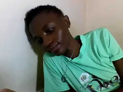 Snapshot of SexyNeedle22 chatting on 2, 3, 2025 SexyNeedle22 online show from 2, 3, 2025