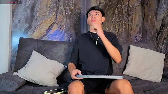 Snapshot of Daviid_laidd chatting on 17, 7, 2026 Daviid laidd online show from 17, 7, 2026