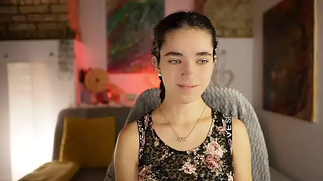 Snapshot of Gia_Paige18 chatting on 6, 12, 2024 Gia Paige18 online show from 6, 12, 2024