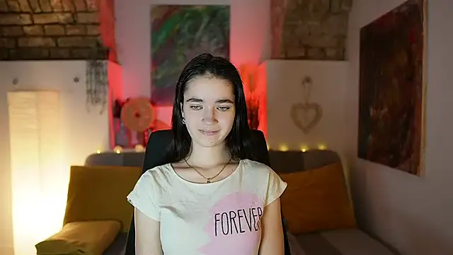 Snapshot of Gia_Paige18 chatting on 8, 1, 2025 Gia Paige18 online show from 8, 1, 2025