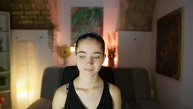 Snapshot of Gia_Paige18 chatting on 13, 3, 2025 Gia Paige18 online show from 13, 3, 2025