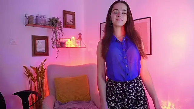 Snapshot of Gia_Paige18 chatting on 12, 9, 2025 Gia Paige18 online show from 12, 9, 2025