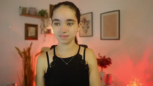 Snapshot of Gia_Paige18 chatting on 18, 9, 2025 Gia Paige18 online show from 18, 9, 2025