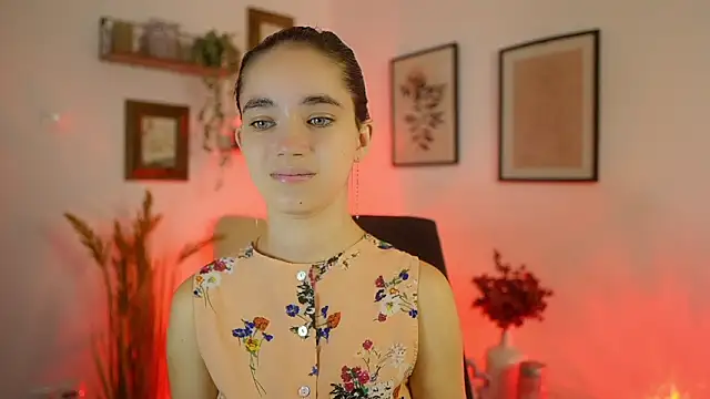 Snapshot of Gia_Paige18 chatting on 23, 9, 2025 Gia Paige18 online show from 23, 9, 2025