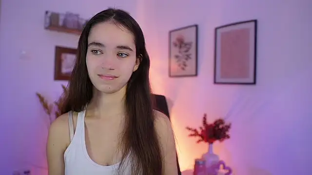 Snapshot of Gia_Paige18 chatting on 16, 10, 2025 Gia Paige18 online show from 16, 10, 2025