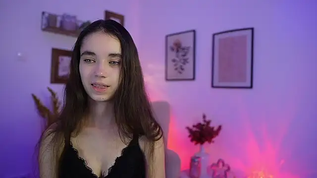 Snapshot of Gia_Paige18 chatting on 20, 11, 2025 Gia Paige18 online show from 20, 11, 2025