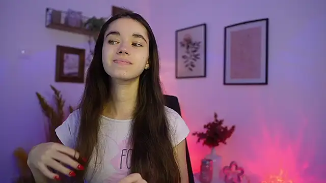 Snapshot of Gia_Paige18 chatting on 24, 11, 2025 Gia Paige18 online show from 24, 11, 2025