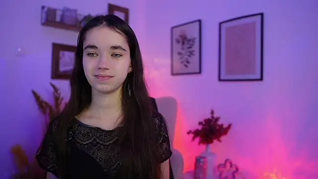 Snapshot of Gia_Paige18 chatting on 25, 11, 2025 Gia Paige18 online show from 25, 11, 2025