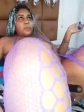 ELLA KELLY online show from 25, 2, 2025