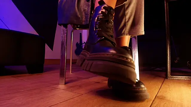 Pia mo online show from 7, 11, 2025