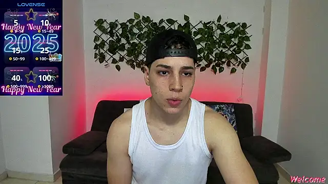 Snapshot of jonathanjoestar_ chatting on 2, 1, 2025 jonathanjoestar online show from 2, 1, 2025