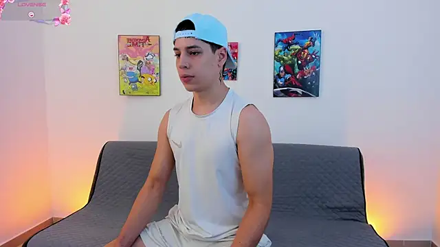 Snapshot of jonathanjoestar_ chatting on 3, 10, 2025 jonathanjoestar online show from 3, 10, 2025