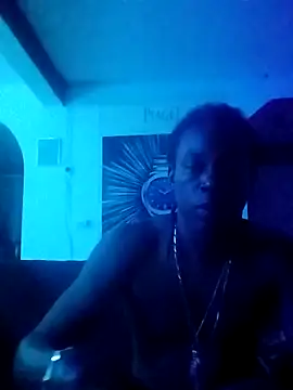 Snapshot of quepumpbox chatting on 8, 10, 2025 quepumpbox online show from 8, 10, 2025