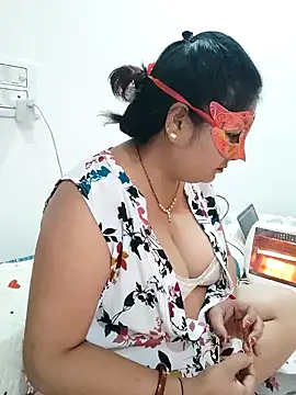 Snapshot of BBW_HOT_COUPLE chatting on 9, 1, 2025 BBW HOT COUPLE online show from 9, 1, 2025