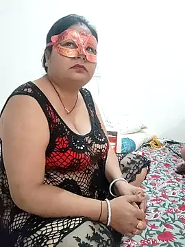 Snapshot of BBW_HOT_COUPLE chatting on 21, 1, 2025 BBW HOT COUPLE online show from 21, 1, 2025