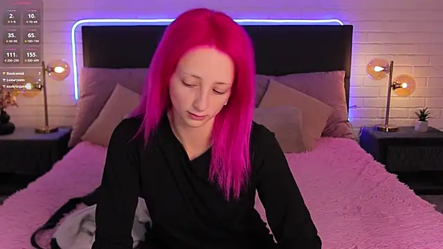 Selena Lily online show from 16, 10, 2025